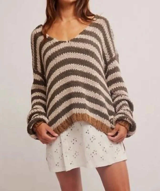 Portland Pullover Top In Seaweed ShellLuxury Knit Tops