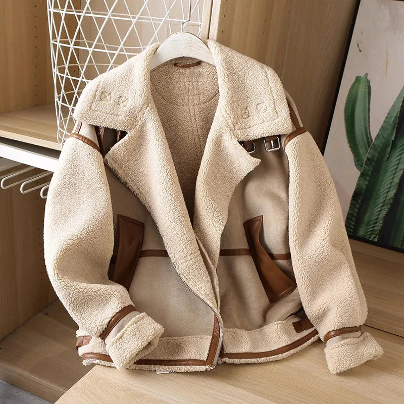 Travel JacketsSherpa-Lined Winter Jacket for Cozy Evenings